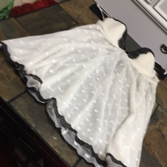 Seductive Wear by Cinema Etoile Sheer polkadot lace nighty. Size Large - Picture 2 of 10